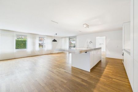 Superschöne, gepflegte 4.5-Zimmer-Wohnung an zentraler Lage in Altendorf / SZ zu mieten - Foto 4