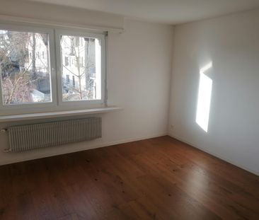 Charmante 4,5-Zimmerwohnung mit sonnigem Balkon - Foto 1