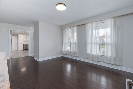 For Lease - 14 Taylor Road, Ajax, Ontario - Photo 2