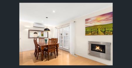 6 months lease only | Luxury Family Living in Court Location - Photo 3