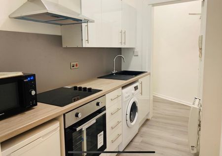 1 Bed Flat, Lincoln House, M13 - Photo 5