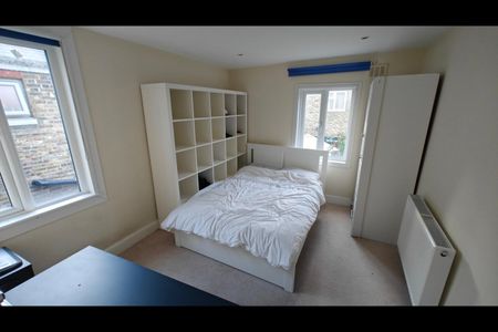 2 Bed Maisonette, St Dunstan's Road, W6 - Photo 3