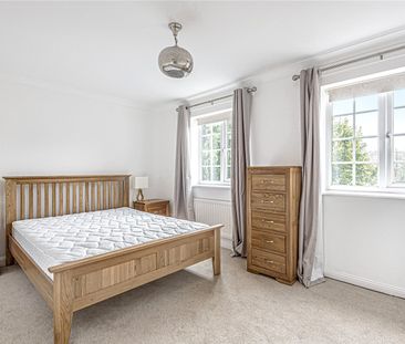 4 bedroom terraced house to rent - Photo 3