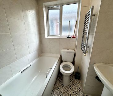 2 bedroom maisonette to rent - Photo 6