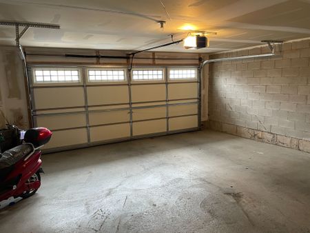 For Lease - 1222 Rose Way Unit# Main Fl, Milton, Ontario - Photo 5