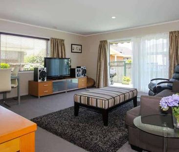 Top street-2 bedrooms - Photo 2