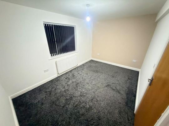4 bedroom terraced house to rent - Photo 1