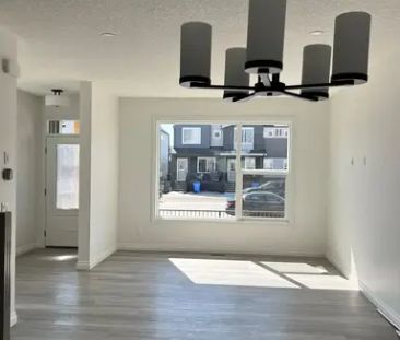 New Corner townhouse 3 BR for rent in Sage Hill Northwest calgary |... - Photo 1