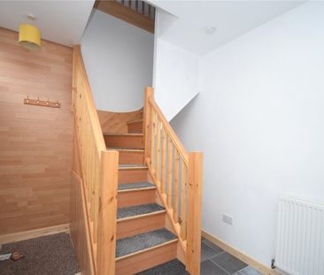 2 bed apartment to rent in Victoria Road, Scarborough, YO11 - Photo 3