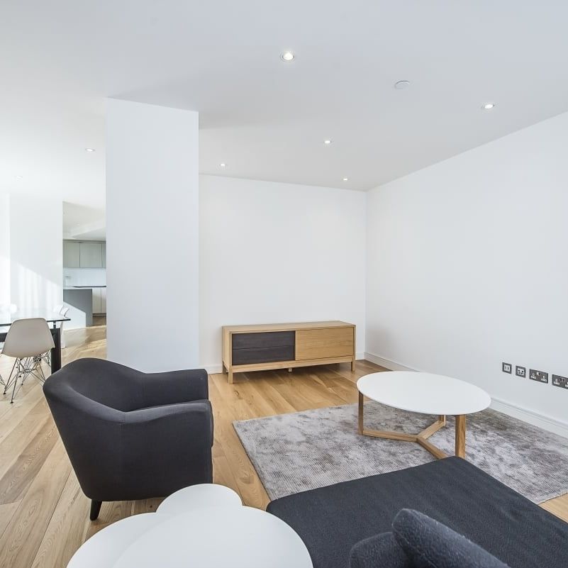 3 bedroom flat to rent - Photo 1