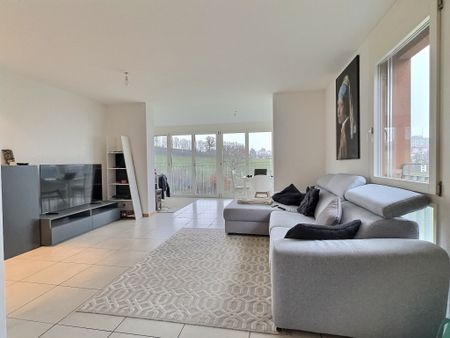 Superb 2.5-room apartment for rent on the edge of a park - Foto 5