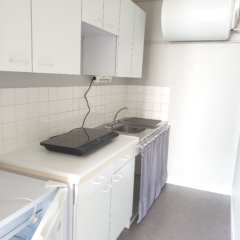 A LOUER Appartement 50000 Saint-Lô 1 pièce 29.33 m² - Photo 1