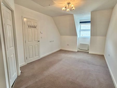 3 bedroom Three Bedroom House to rent - Photo 2