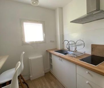 Location Appartement 1 pièce 31m² LE TAMPON 97430 - Photo 5