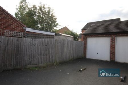 3 bedroom semi-detached house to rent - Photo 2