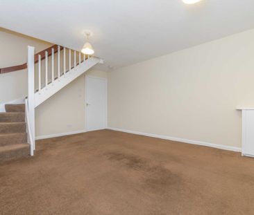 Price £895 pcm - Available 01/12/2025 - Unfurnished - Photo 2