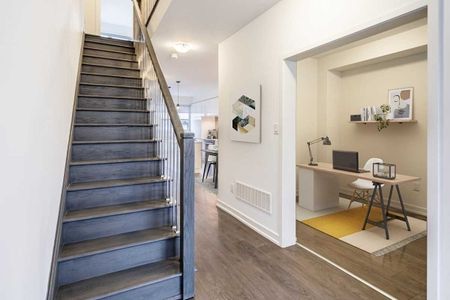 For Lease - 219 Huguenot Road, Oakville, Ontario - Photo 3