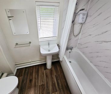 1 Bedroom Flat to Rent in Whites Rise, Irthlingborough, Northants, NN9 - Photo 3