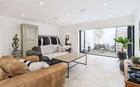 Burhill, Walton-on-Thames, Surrey, KT12 - Photo 5