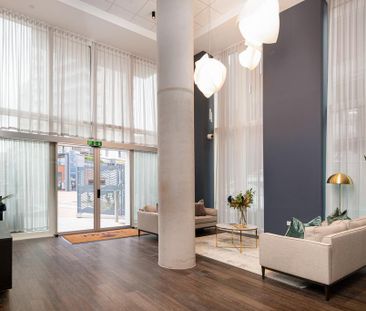 2 bedroom penthouse to rent - Photo 2