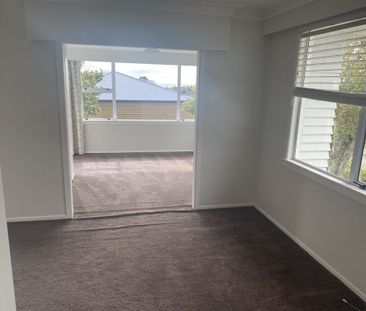 42 Awanui Street,Merrilands - Photo 2