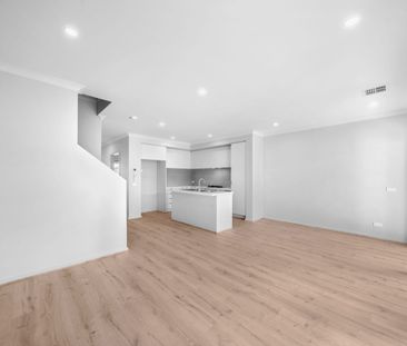 Fresh, Modern & Move-In Ready – Brand New Home in Deanside - Photo 3