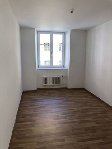 NICE APARTMENT FOR RENT NEAR COMMODITIES - Photo 3