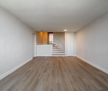 Sunny 1 Bedroom Apartment - Downtown Montreal - 2121 Tupper Street,... - Photo 2