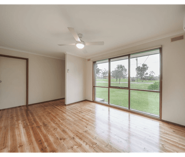 Charming Family Home in Prime Lilydale Location - Photo 4