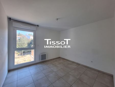 Location Appartement 3 pièces 64m² NIMES 30000 - Photo 4