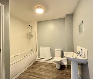 2 bedroom apartment to rent - Photo 4