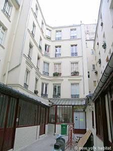 Logement à Paris, Location meublée - Photo 1