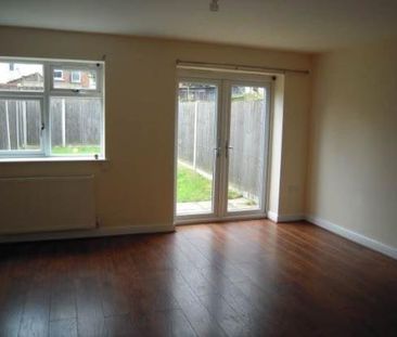 4 bedroom semi-detached house to rent - Photo 1
