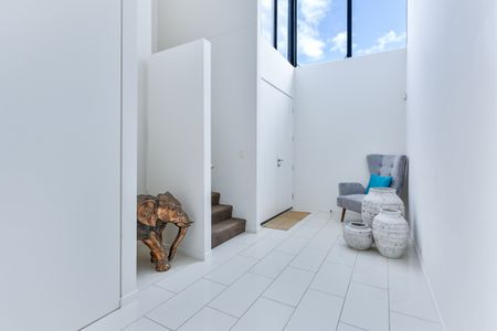 $1,100 per week / $4,400 Bond - Photo 2