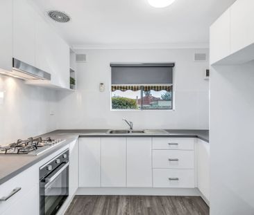 Super neat two-bedroom home unit with plenty to offer! - Photo 5