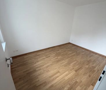 Neubau-Erstbezug: 3-Zimmer-Wohnung mit Balkon & Garage in Tulln - Photo 3