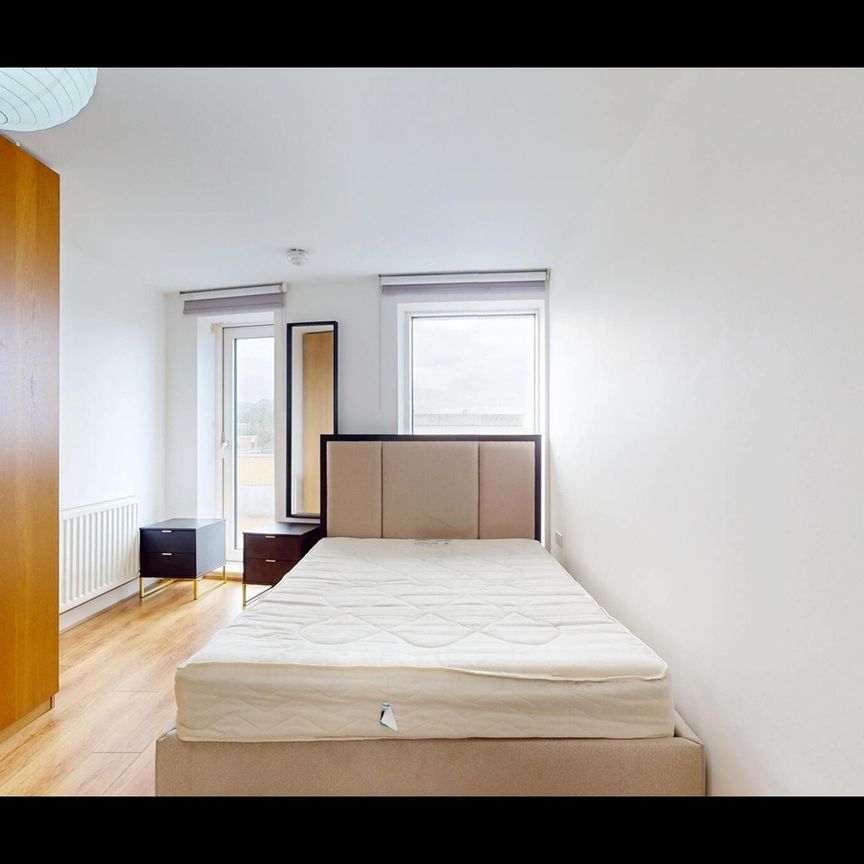 2 Bed Penthouse, Headstone Road, HA1 - Photo 1