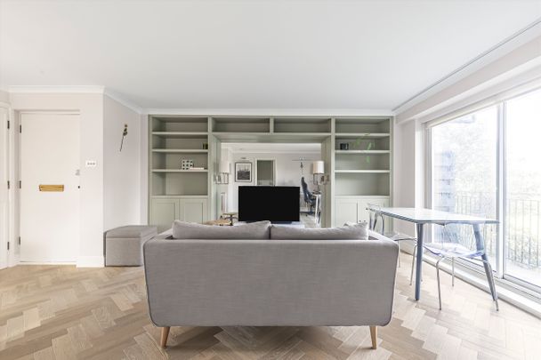 Thorney Crescent, Battersea Park, SW11, London - Photo 1