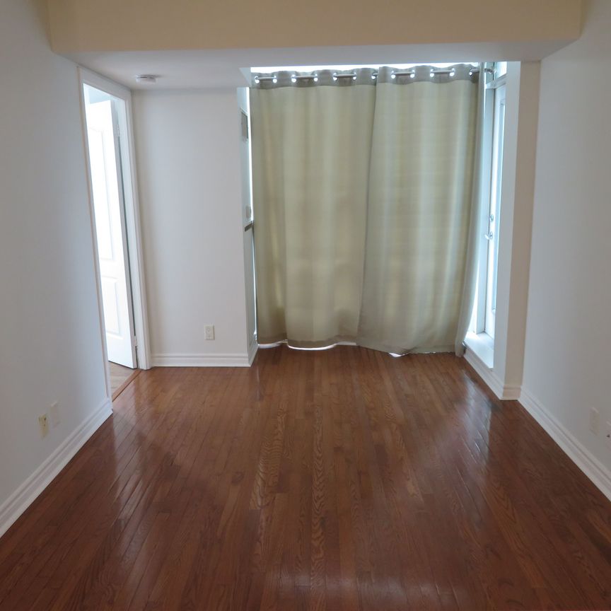 For Lease - 33 Elm Drive Unit# 406, Mississauga, Ontario - Photo 1