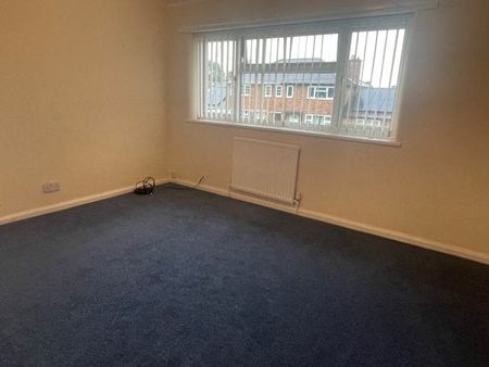 Mendip Avenue, Warrington, WA2 9JF - Photo 2