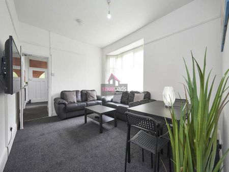 6 bedroom house to rent - Photo 2