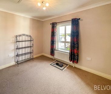 28 Mornington Gardens, Lisburn, BT28 2WB - Photo 2