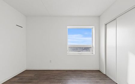 For Lease - 220 Cannon Street Unit# 708, Hamilton, Ontario - Photo 3