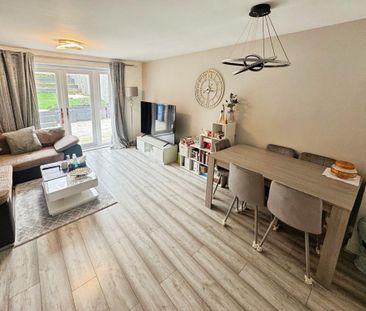 2 bedroom semi-detached house to rent - Photo 3