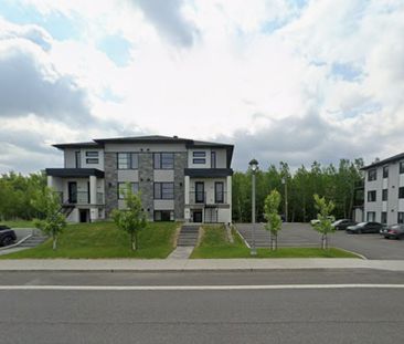 GRAND 4 ½ à Louer Près Des Ponts - Photo 2