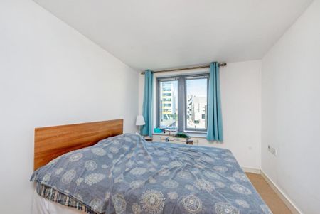 Hunt Close, London W11 - Photo 4