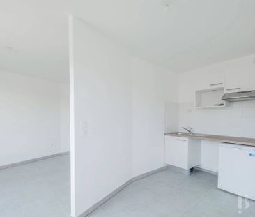 Rental Apartment Bordeaux Saint-Jean - Photo 2