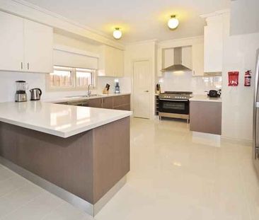 Room 5 (Non Ensuite) - Photo 4