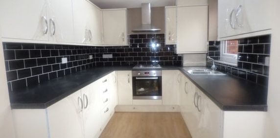 Collinson Street, Preston - Photo 2