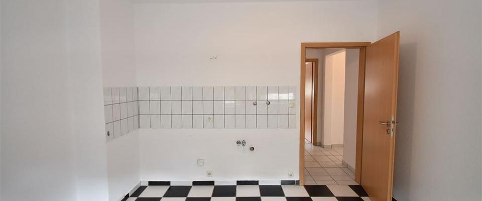 Ab sofort! Gepflegte 2-Zimmer-Whg mit großer Küche - Foto 1